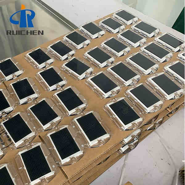 <h3>Half Moon Solar Powered Road Studs For Tunnel In UAE-RUICHEN </h3>
